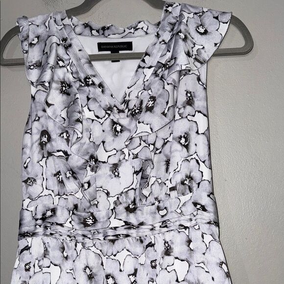 Banana Republic Black and White Sleeveless Sundress - Picture 5 of 11